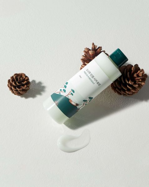 Успокаивающий лосьон с экстрактом игл сосны Round Lab Pine Calming Cica Lotion 250 мл 4216 фото