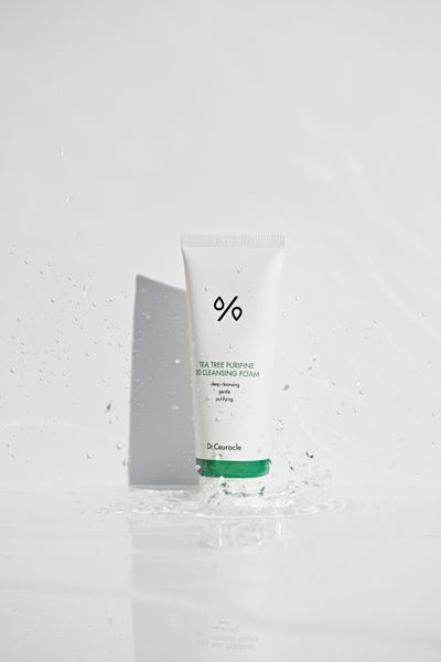 Гель-пенка для умывания с экстрактом чайного дерева Dr.Ceuracle Tea Tree Purifine 30 Cleansing Foam 150 мл 2810 фото